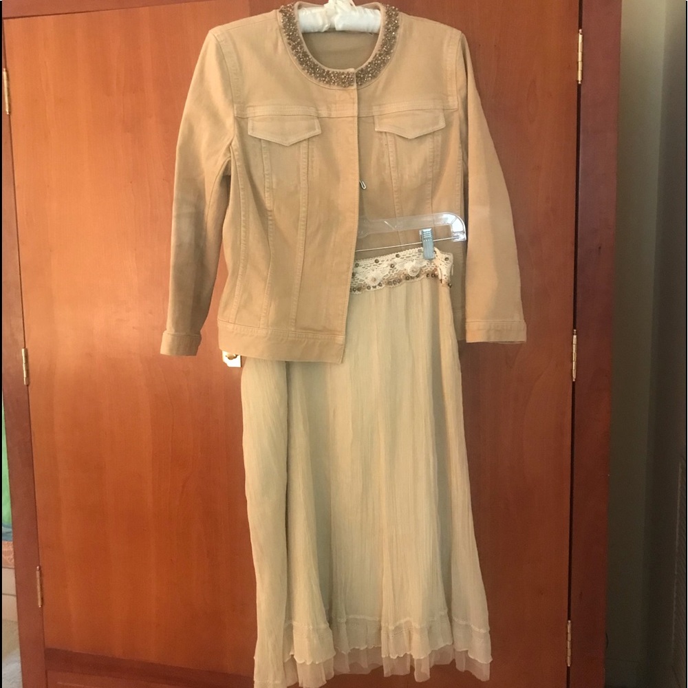 Women’s Gianni Bini Jacket & Skirt Set - Medium/10